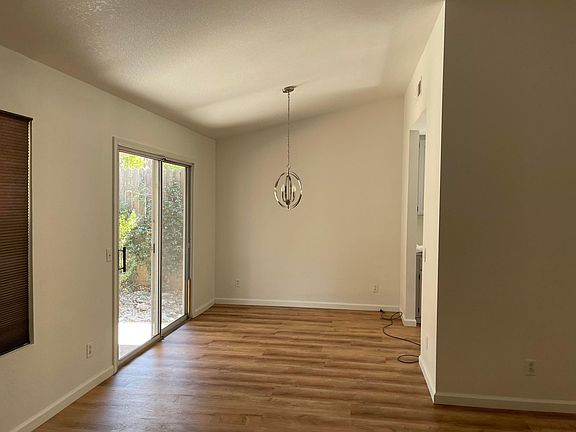 2nd image of 1135 Jennifer Lynn Dr