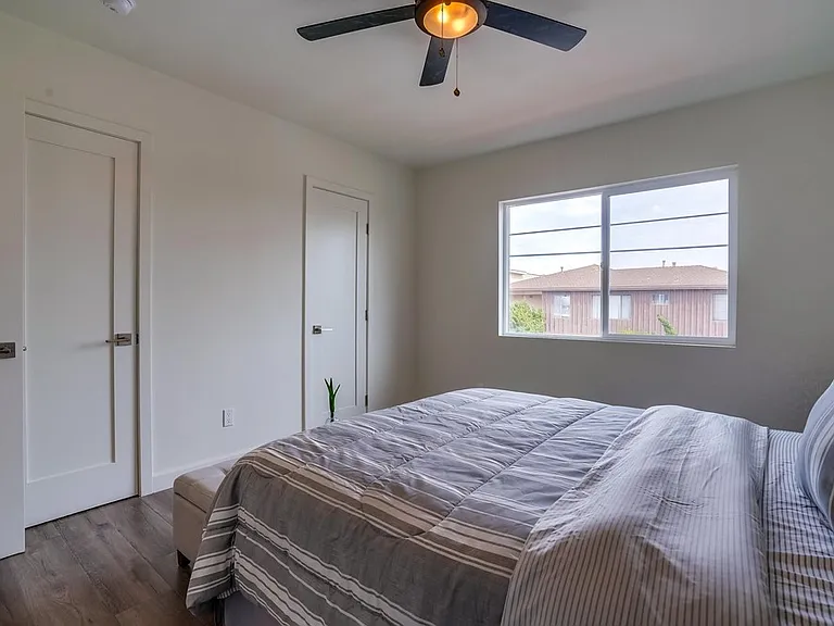 11853 Manor Dr — Photo 24