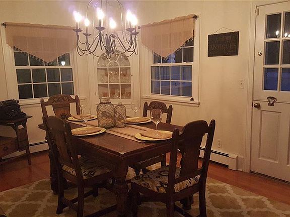 4th image of 5 Sage Hill Ln