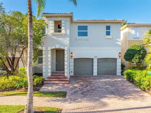 3188 NE 211th Ter, Aventura, FL 33180