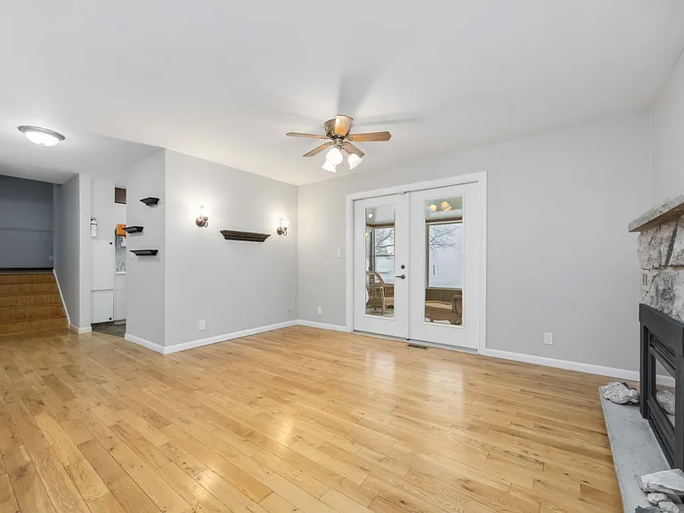 3051 Egremont Rd — Photo 5