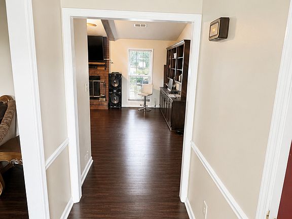 2nd image of 1054 Glass Bridge Rd