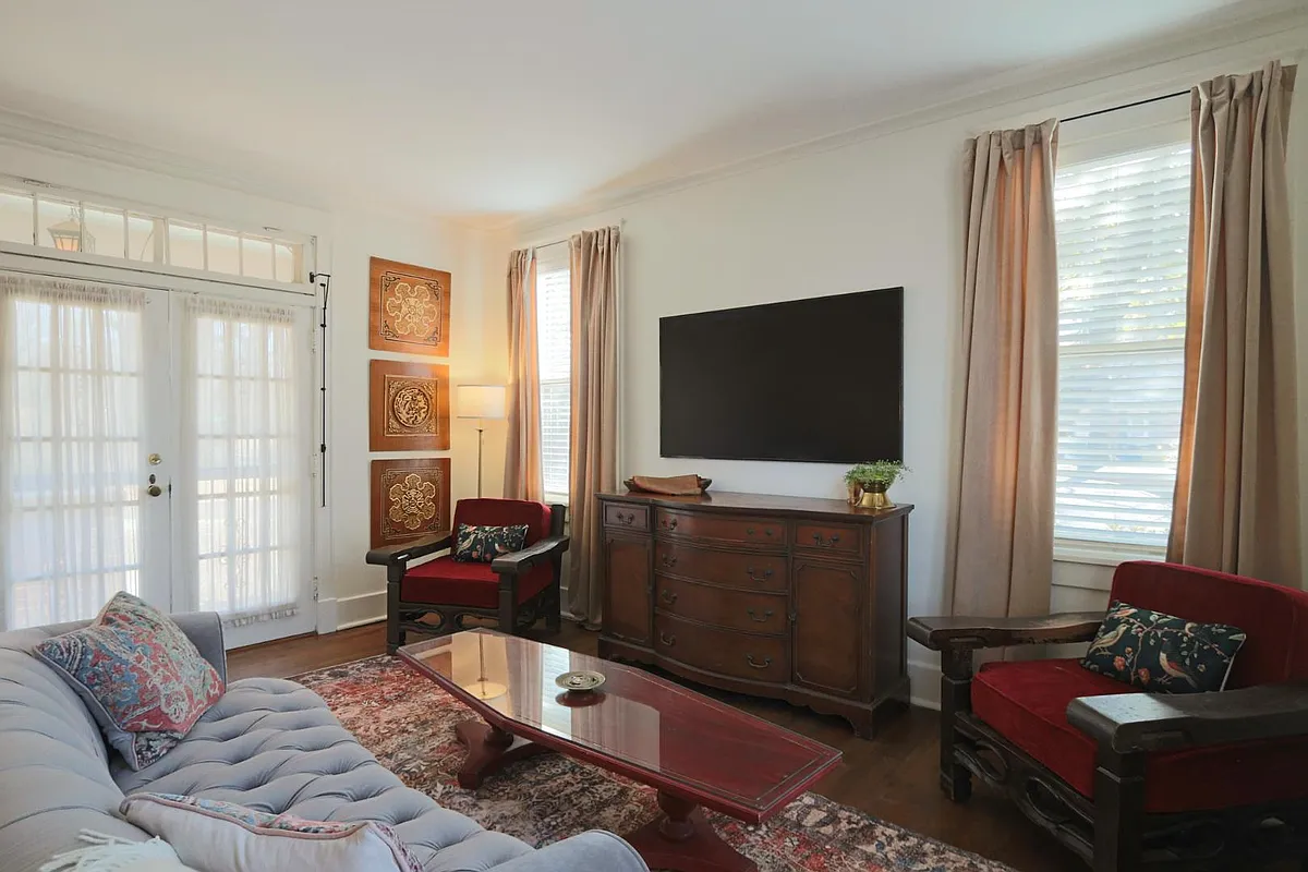 Unit Photo - 1720 Harbert Ave #1