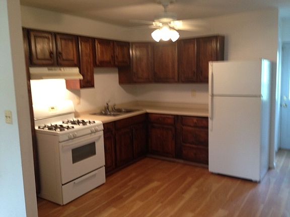 5th image of 2719 Craig Hill Dr