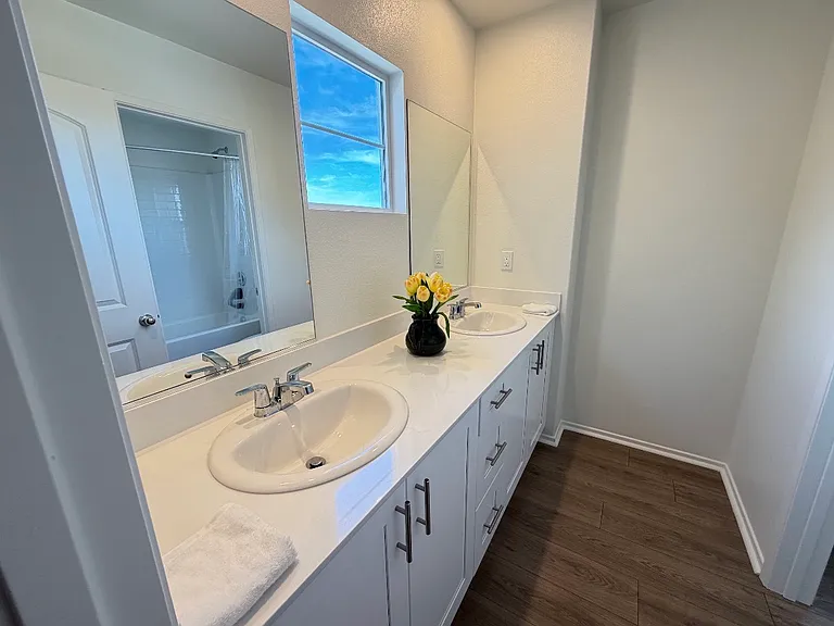 15447 Thundercloud Ln — Photo 2