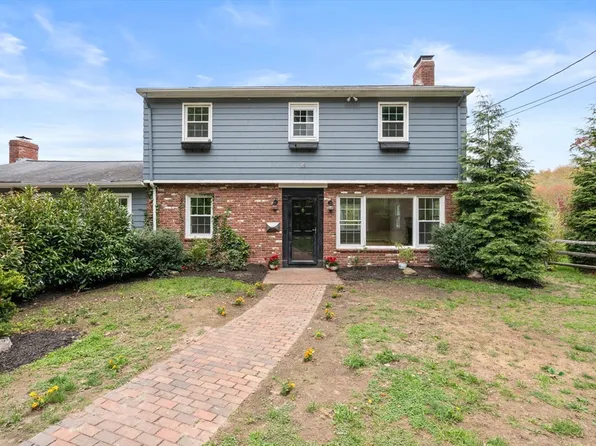 1066 Hillside St, Milton, MA 02186