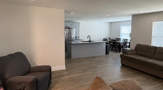 18416 Big Leaf Dr — Photo 4