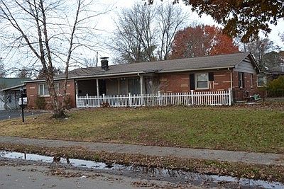 4th image of 600 E Hemingway Dr