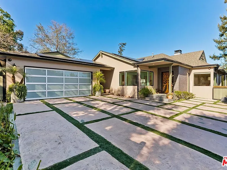 2841 Montcalm Ave — Photo 65