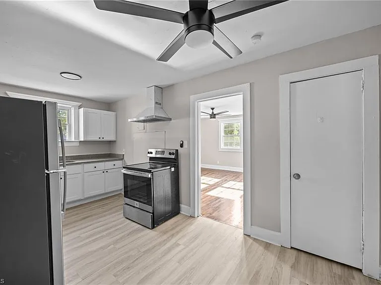 1509 Waverly St #B — Photo 5