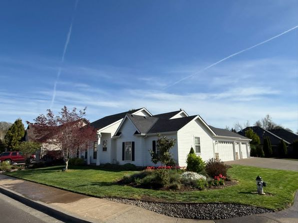798 SE Guy Ln, Dallas, OR