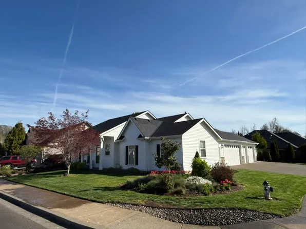 798 SE Guy Ln, Dallas, OR 97338