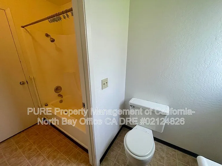 847 Madison St — Photo 11