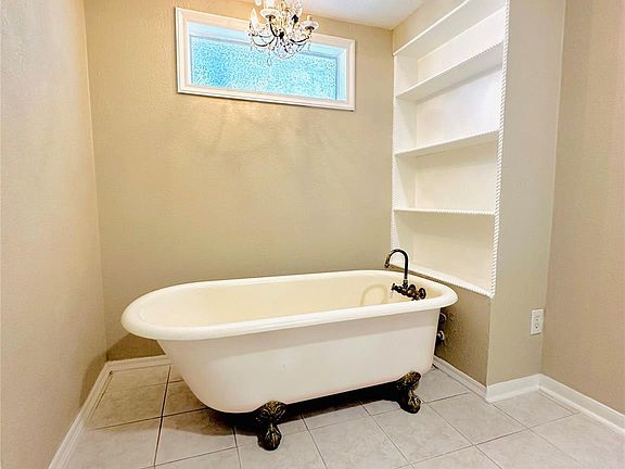 4th image of 3709 Trailwood Dr