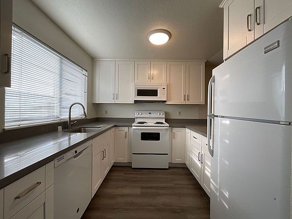 2nd image of 21564 Meekland Ave APT 22