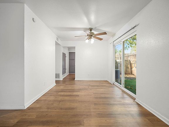 4th image of 829 Ken St