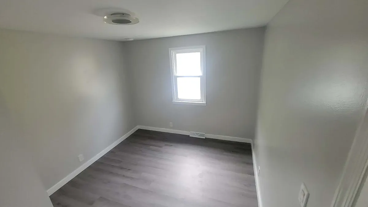 Building Photo - 212 Trump St #3