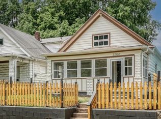 2202 Walrond Ave, Kansas City, MO 64127