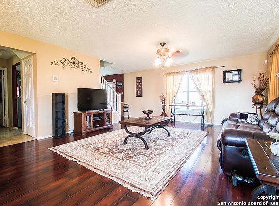 3rd image of 8306 Tavern Point