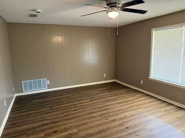 233 Fairway Dr — Photo 18