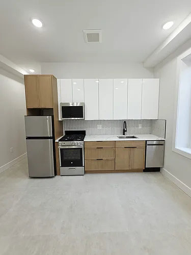 40 Lembeck Ave Photo 1