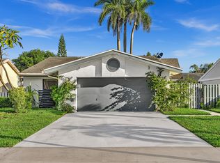 82 BAYTREE Circle, Boynton Beach, FL 33436