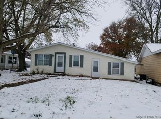 436 W Douglas St, Greenview, IL 62642