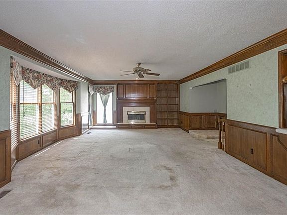3rd image of 5714 Oakview St