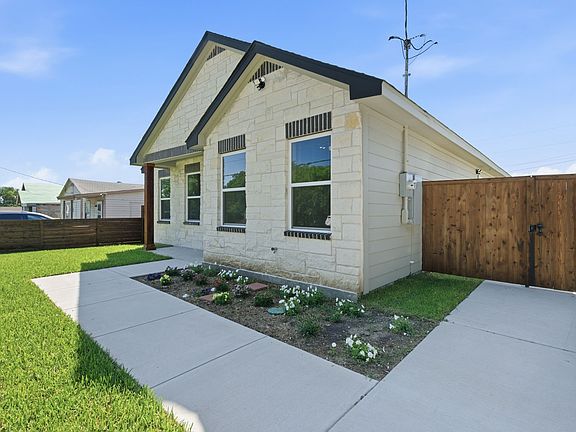 3rd image of 2406 Naoma St