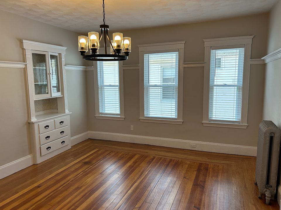 1st image of 49 Bowen Ave Floor 2