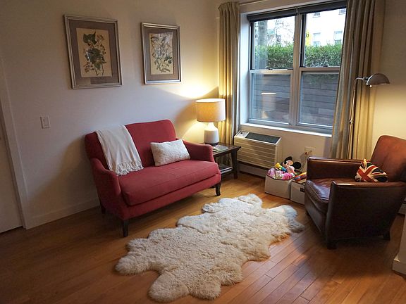 3rd image of 317 16th St APT 1A