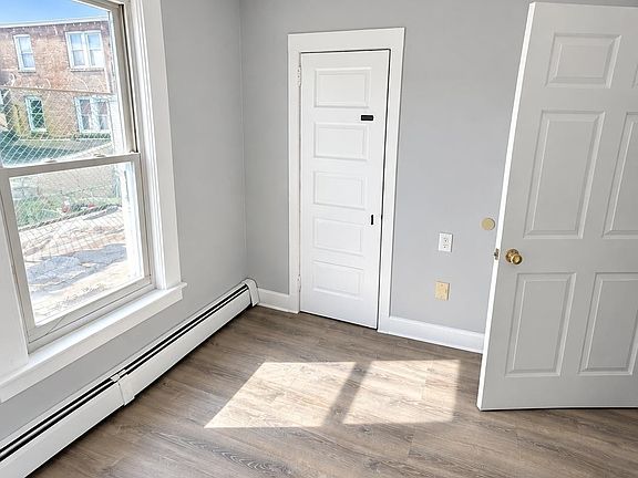 5th image of 10 Broadway #2