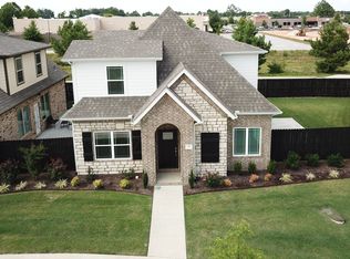 732 N Malbec Rd, Fayetteville, AR 72704