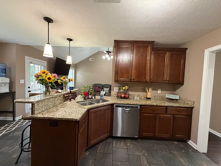 2152 Bend Rd — Photo 12