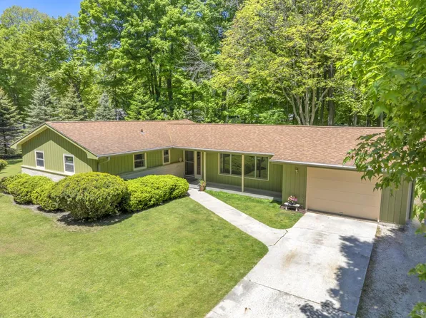 1128 Indian Mound ROAD, Sheboygan, WI 53081