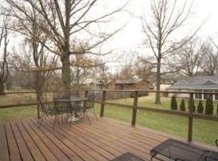 9930 Delmar Ln, Overland Park, KS 66207