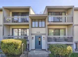 323 Ridge Point Cir APT 34, Bridgeville, PA 15017