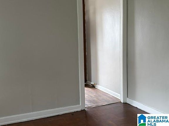 4th image of 1337 Warrior Rd