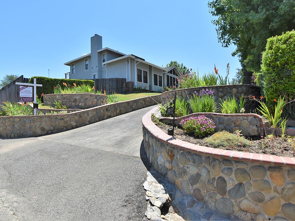 1st image of 8952 Barrhill Way