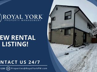 7 Grand Rapids Sq, Brampton, ON L6S2H9