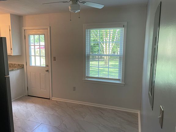 5th image of 1631 Pierpont Ave