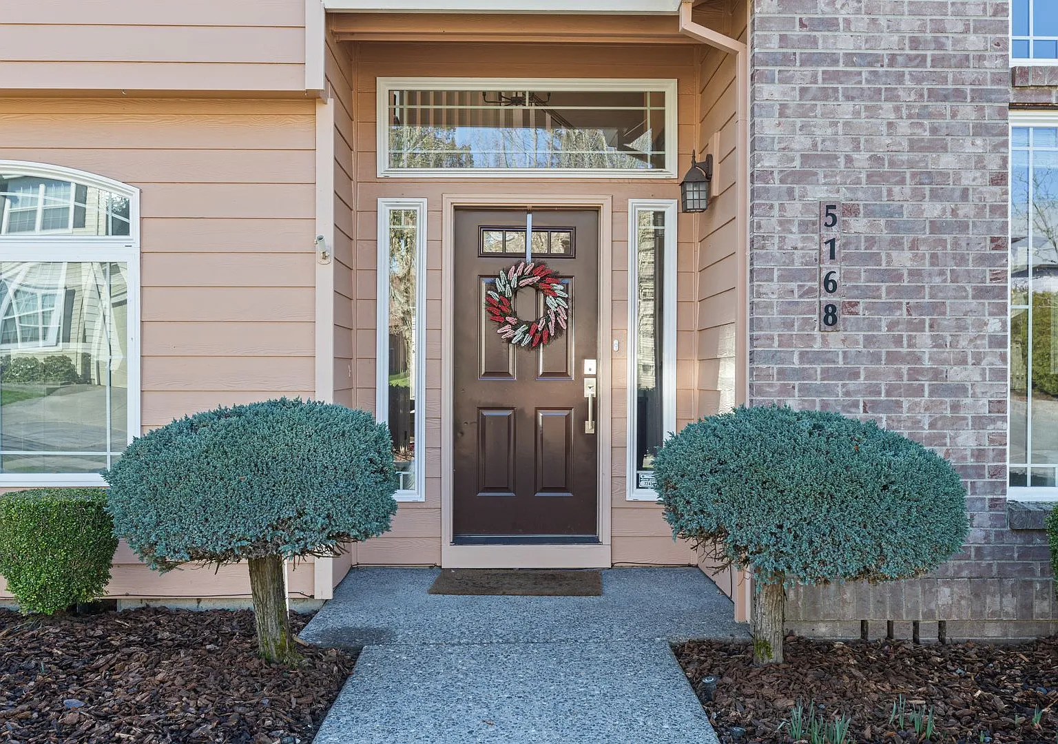 Stunning SE Gresham Home w/ Huge Bonus Room! — Photo 2