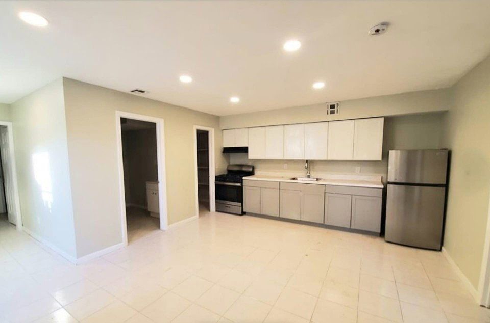 1st image of 351 15th Ave #Gb