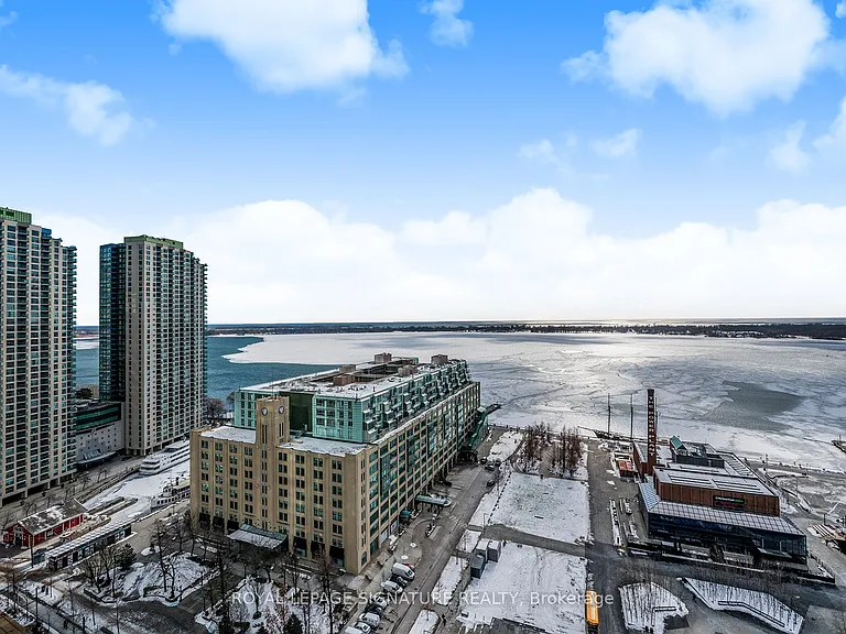 218 Queens Quay W #2303 — Photo 34