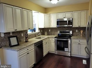 18 Allison Ln, Newark, DE 19711