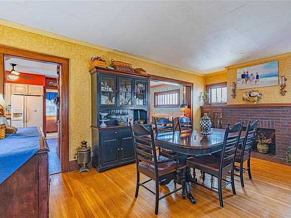 3rd image of 79 Maplehurst Rd