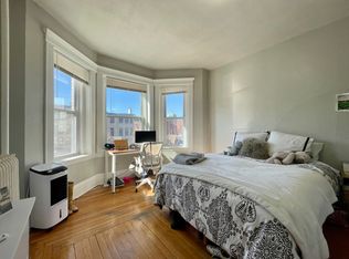 4 Miner St #9, Boston, MA 02215