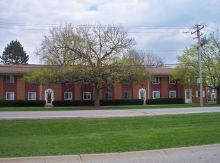 833 N Randall Rd APT C1, Aurora, IL 60506