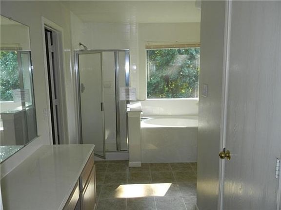 Master bath with 2 closets