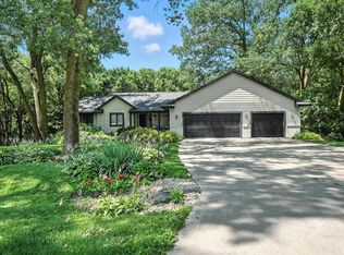3685 T Bird Way, Cottage Grove, WI 53527
